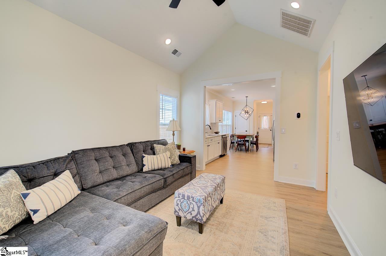 11 Baxter Street Property Photo 7