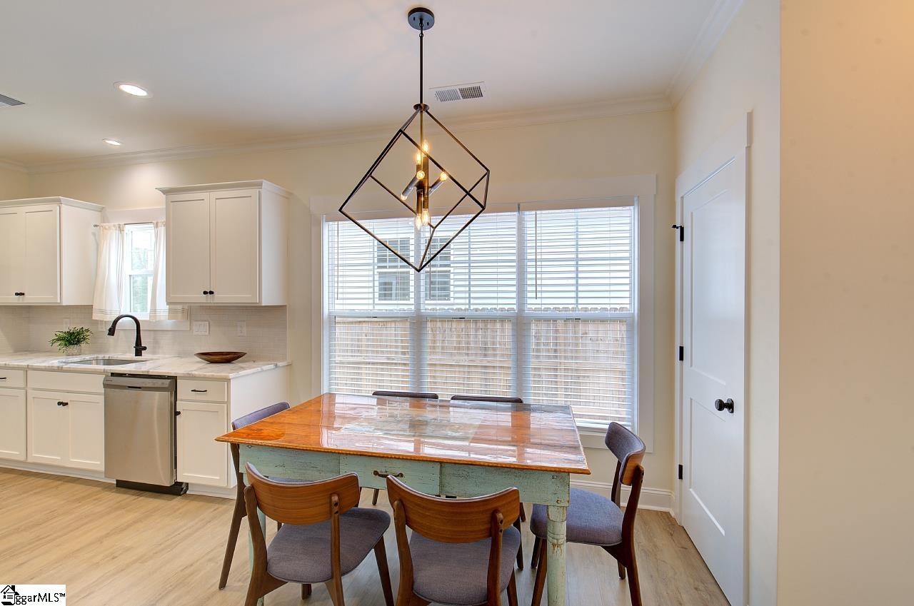 11 Baxter Street Property Photo 16