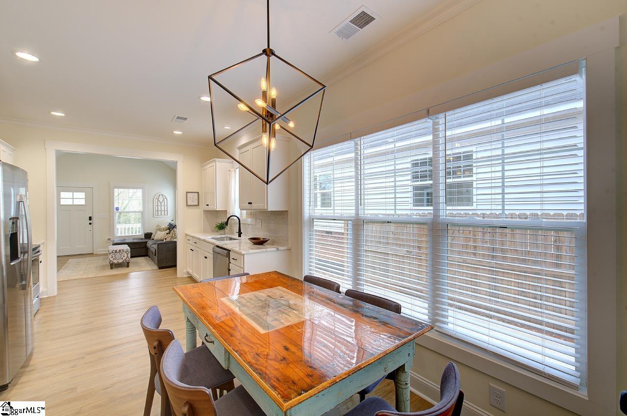 11 Baxter Street Property Photo 17