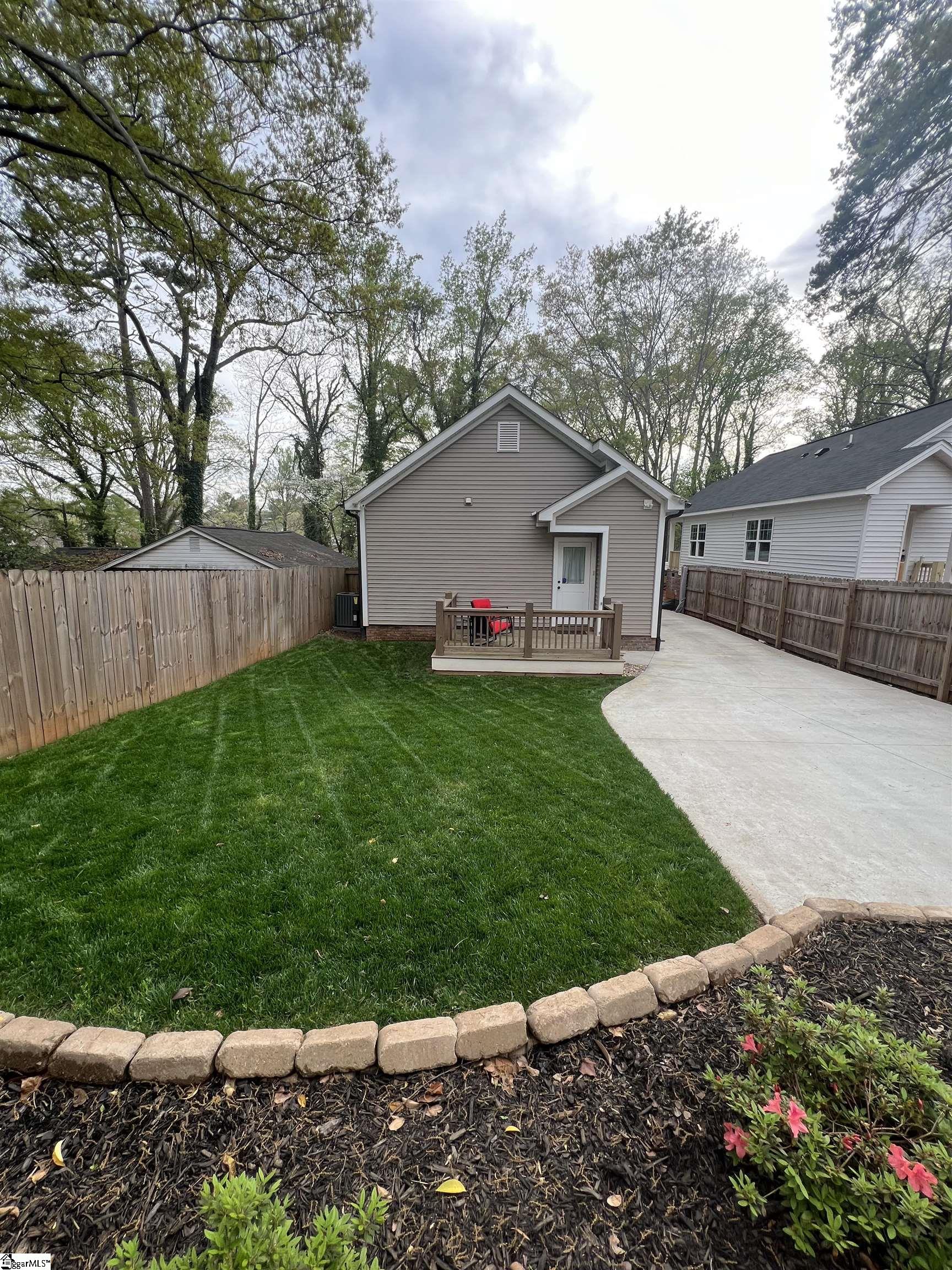 11 Baxter Street Property Photo 38