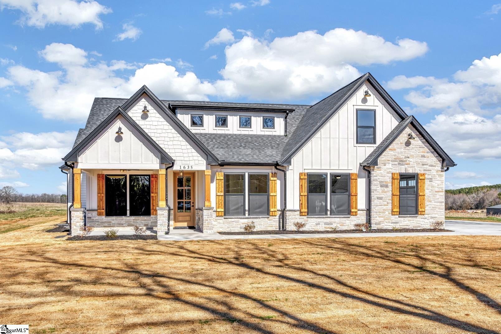 1635 Broadway School Road Property Photo