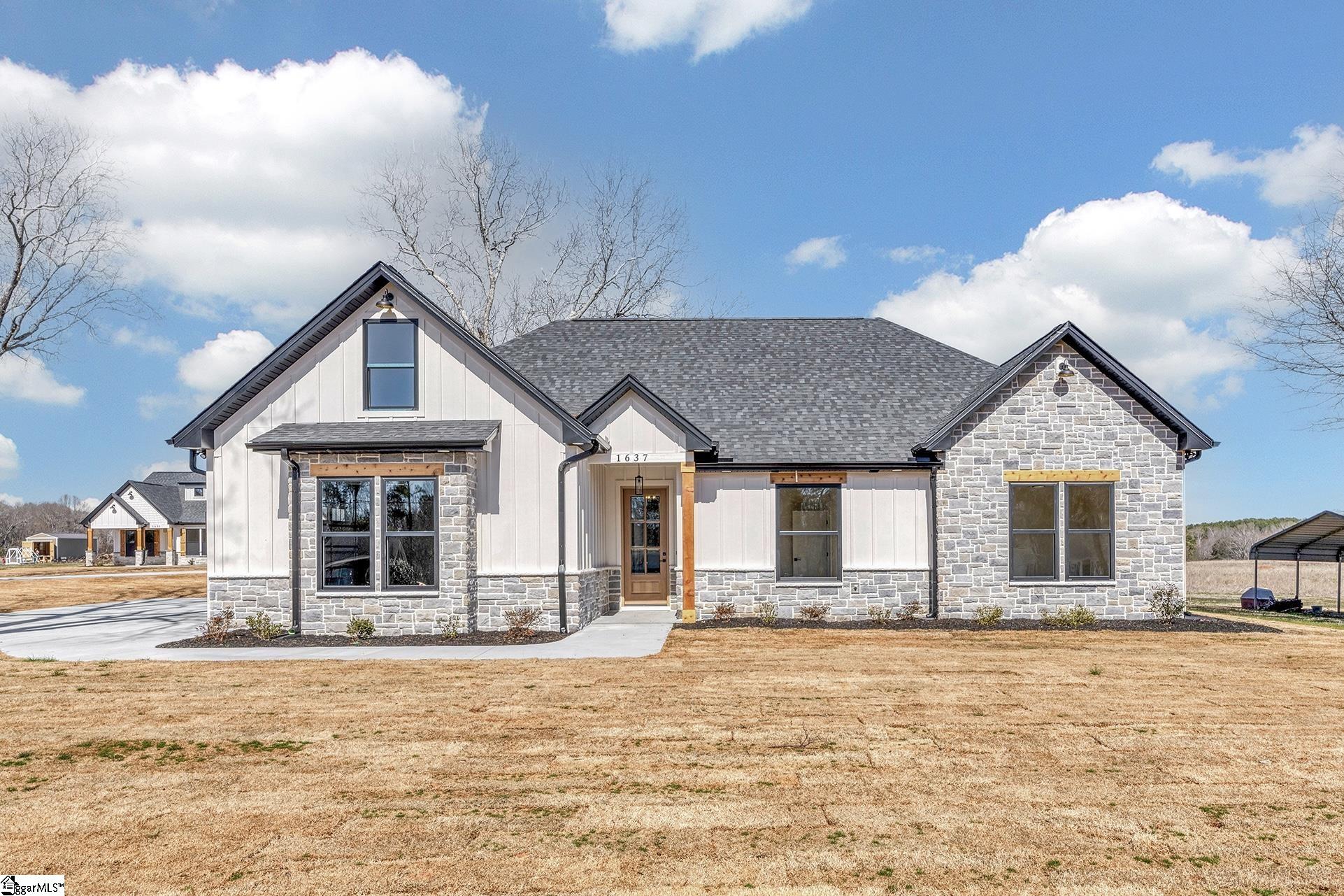 1637 Broadway School Road Property Photo