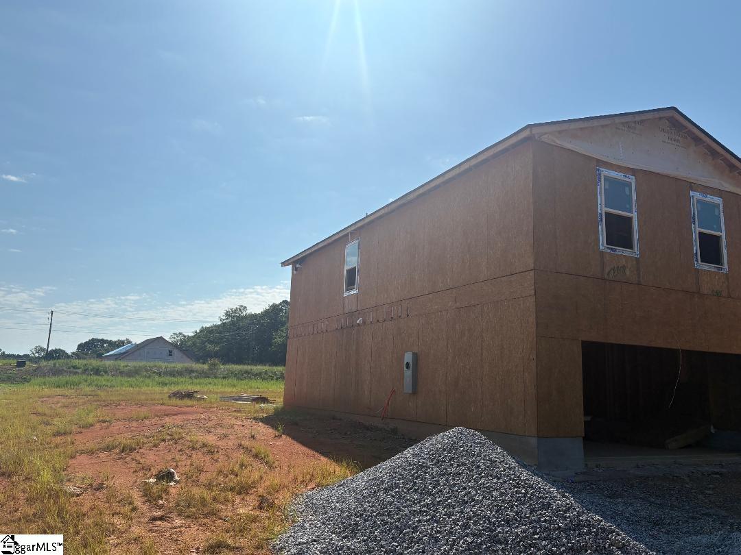 923 Flat Rock Road Property Photo 3