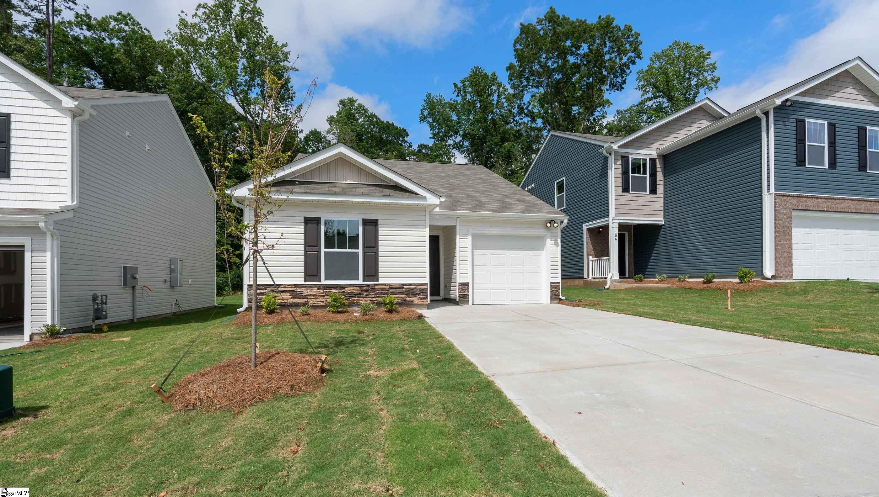 110 Licklog Court Property Photo 3