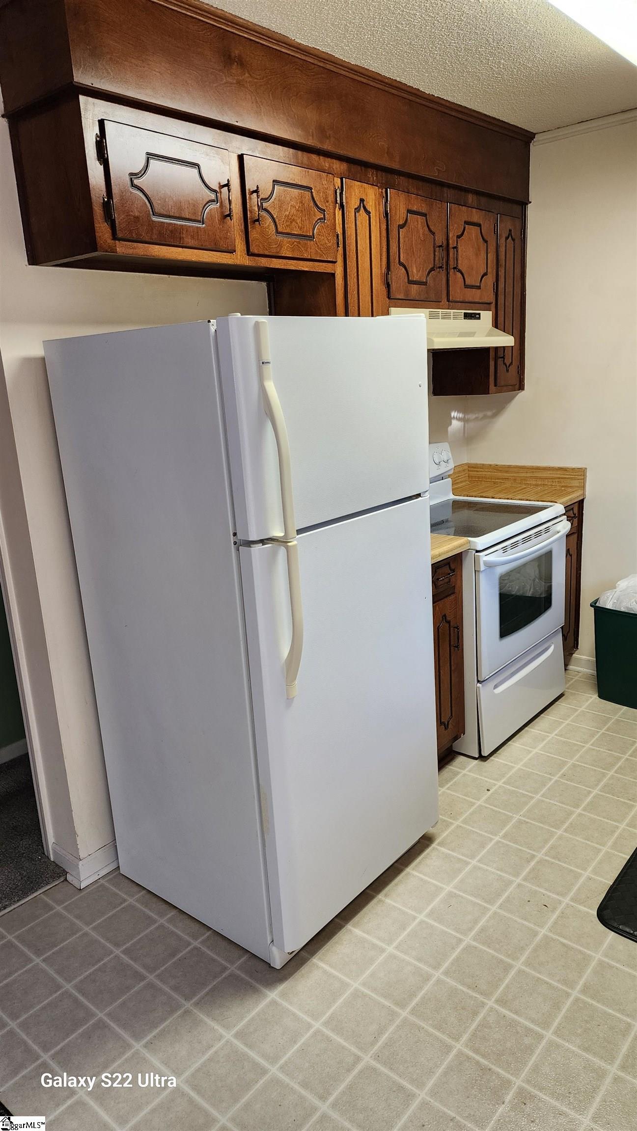 1034 Ridgeview Lane Property Photo 4
