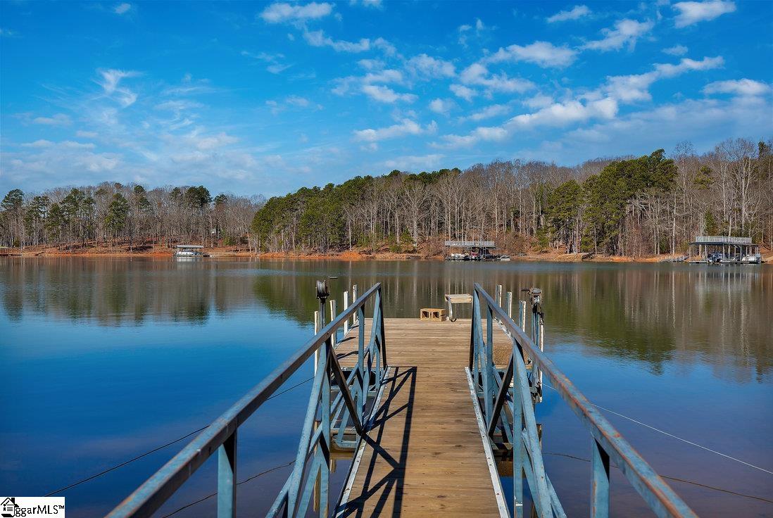 117 Gemstone Trail Property Photo 2
