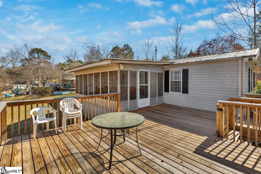 117 Gemstone Trail Property Photo 11