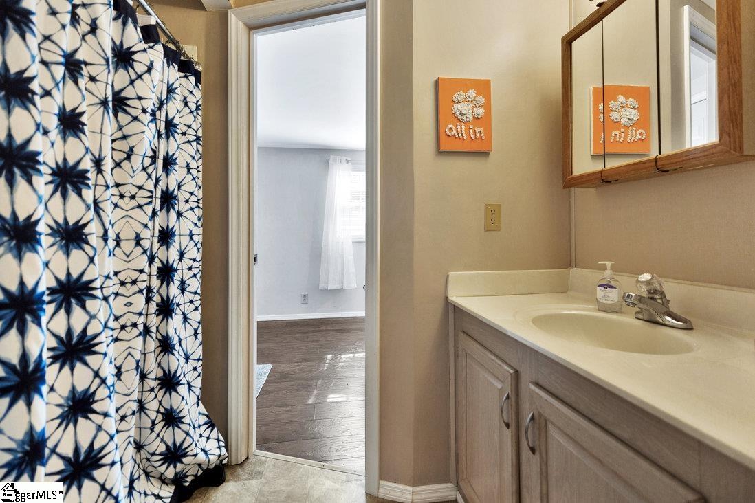 117 Gemstone Trail Property Photo 16