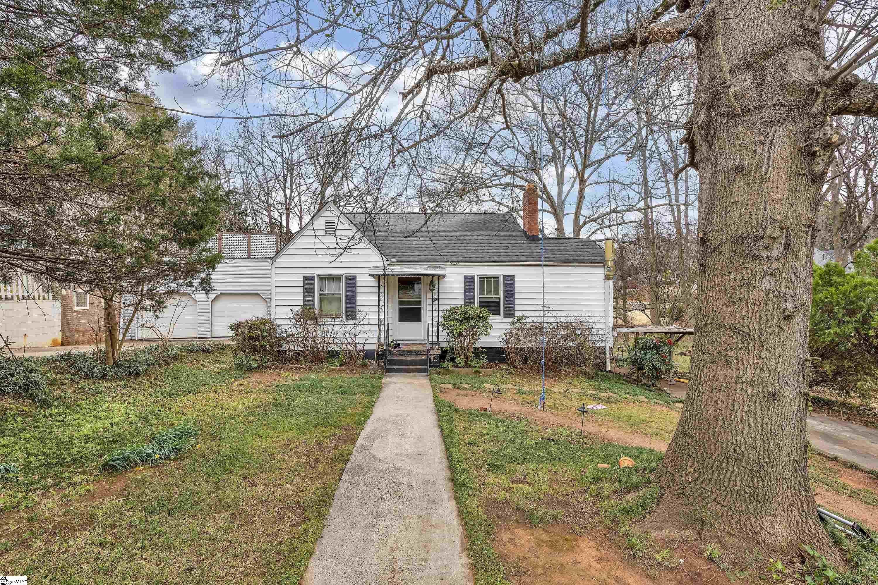 100 Paris View Drive Property Photo 1