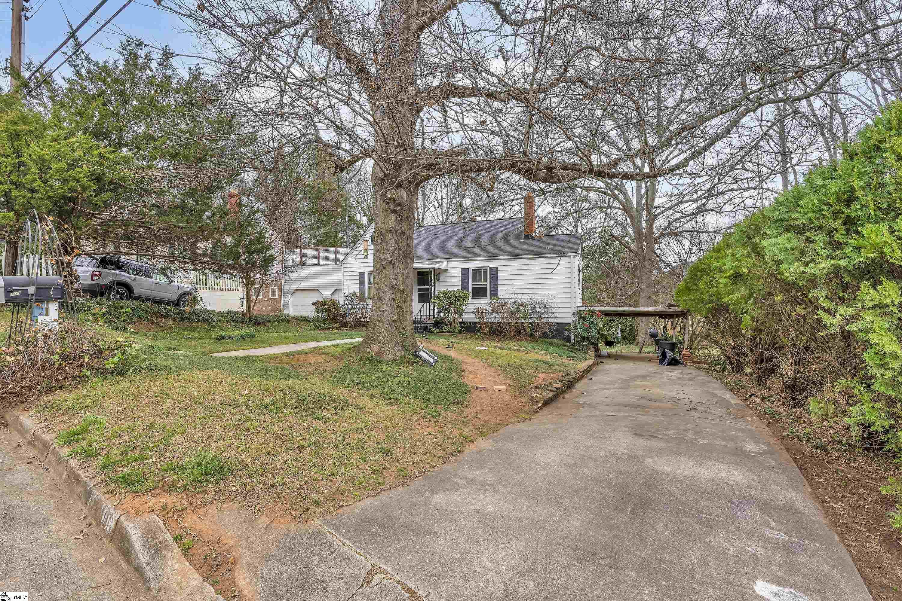 100 Paris View Drive Property Photo 2