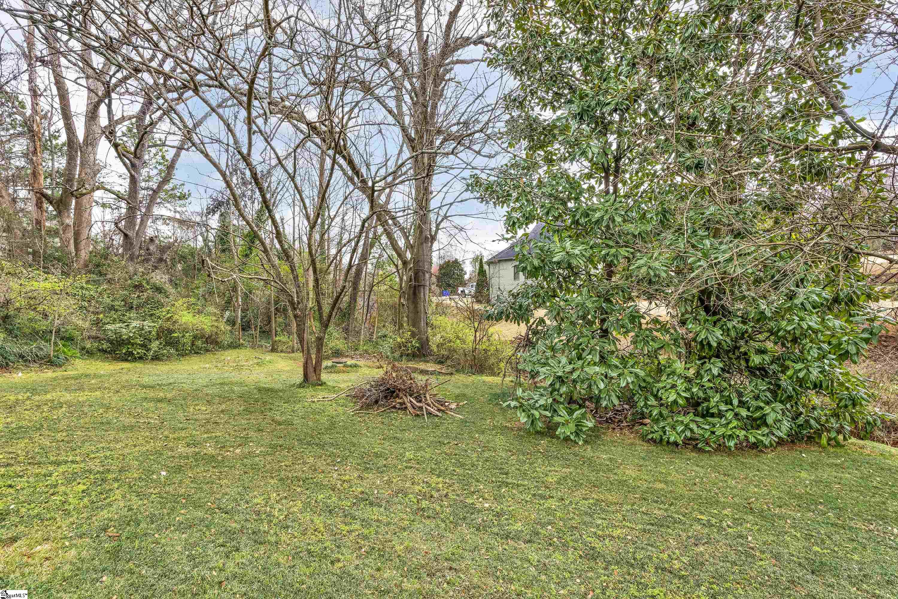 100 Paris View Drive Property Photo 5