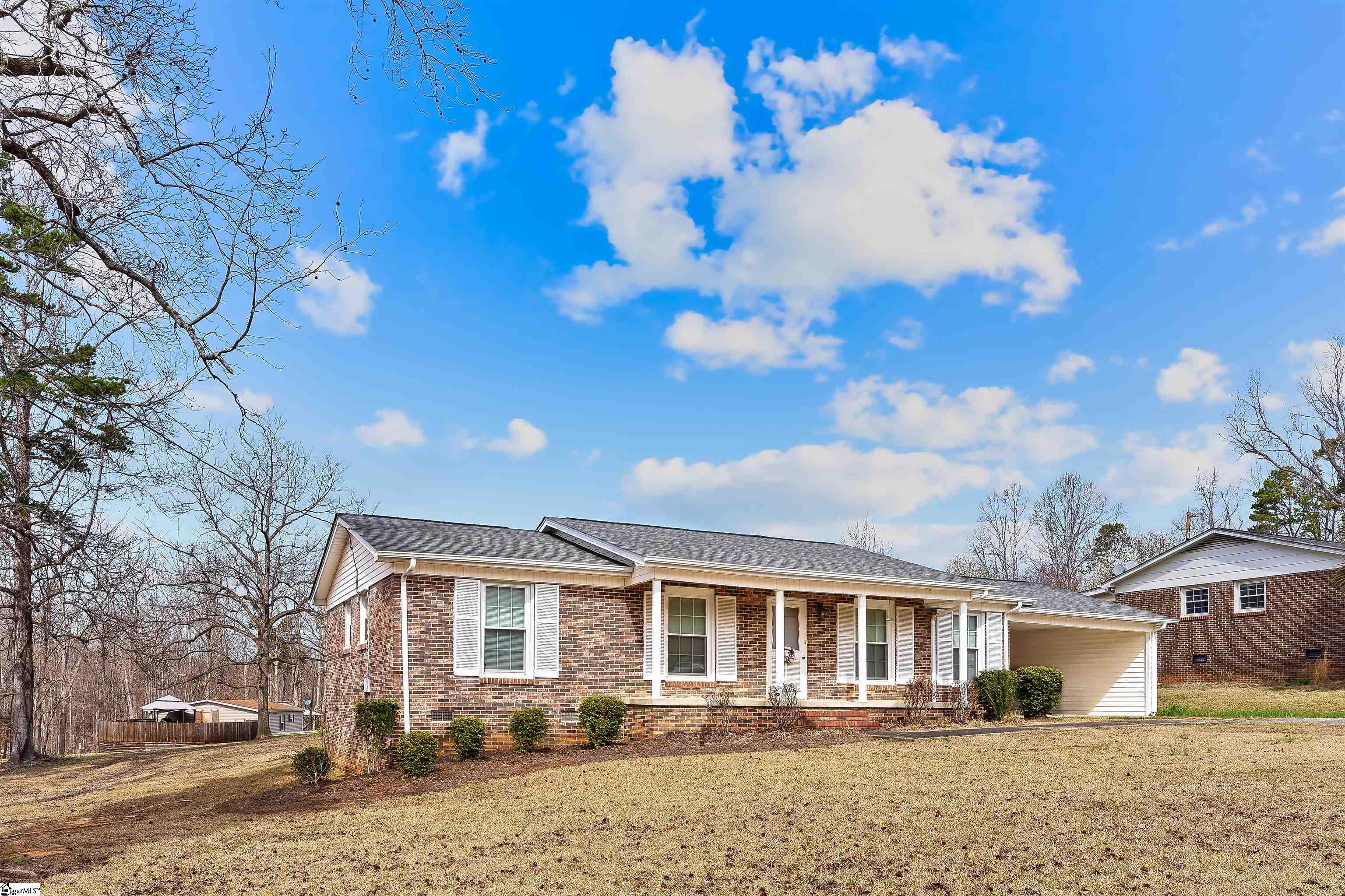 115 E Forest Drive Property Photo 3