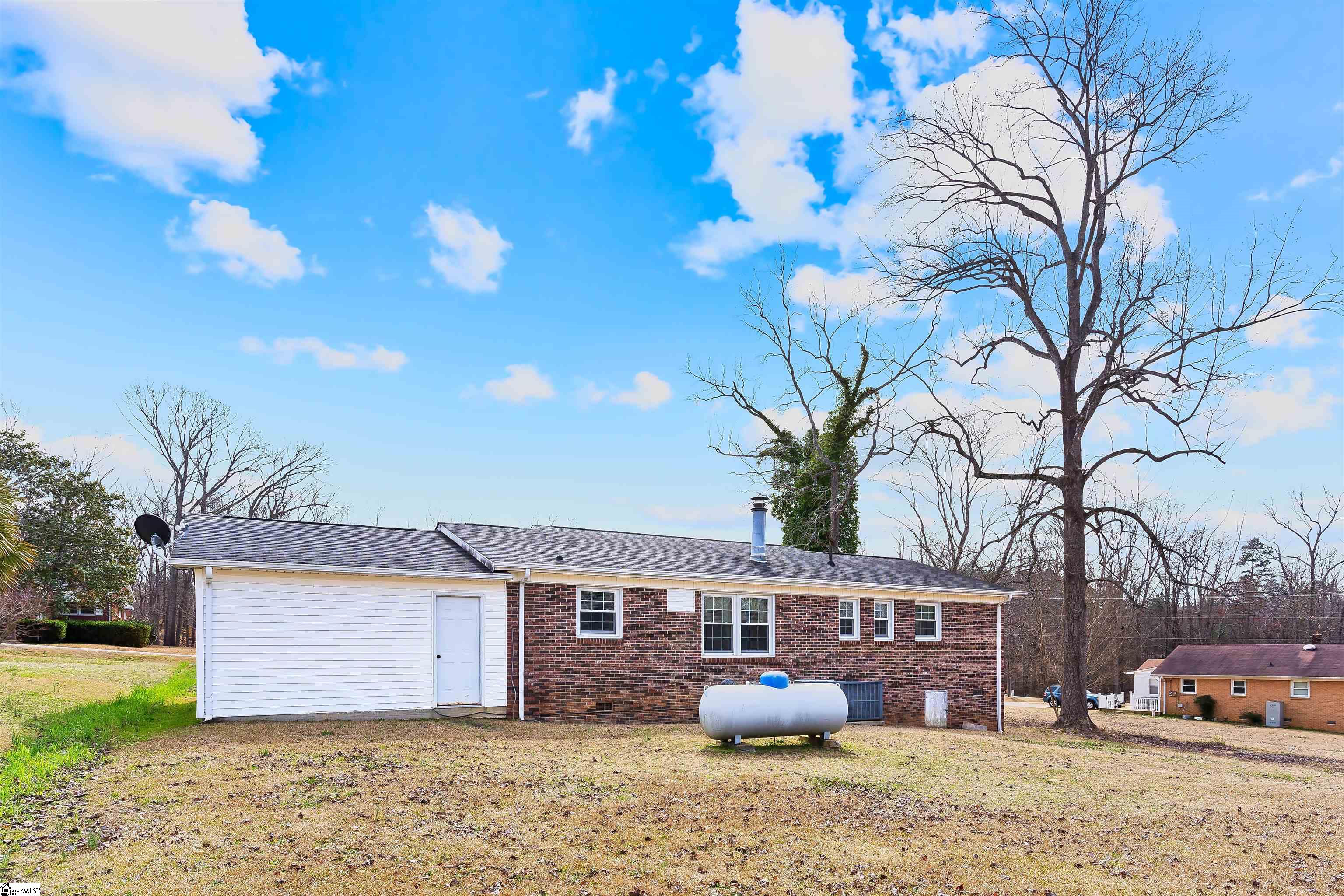 115 E Forest Drive Property Photo 6