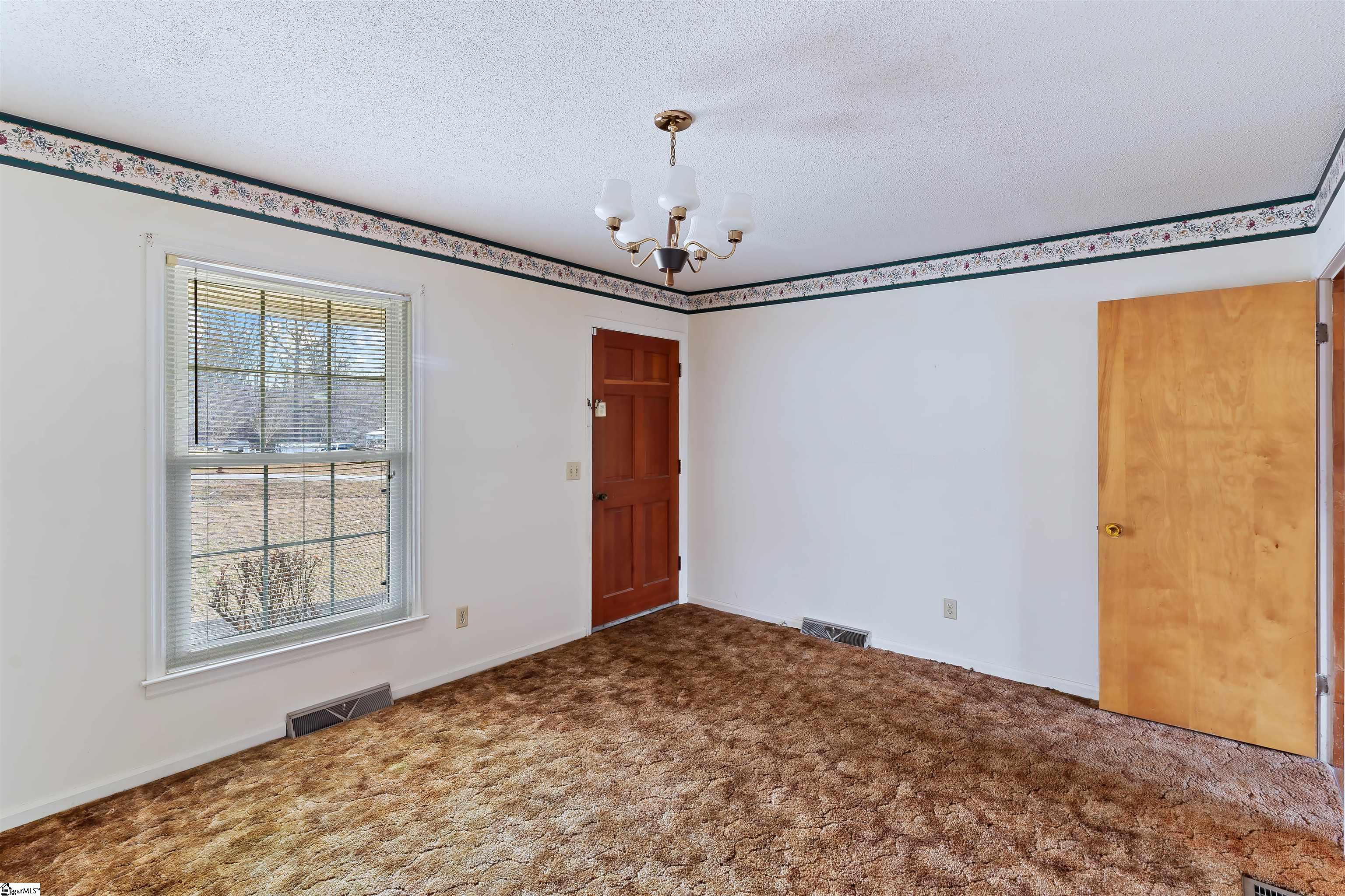 115 E Forest Drive Property Photo 8