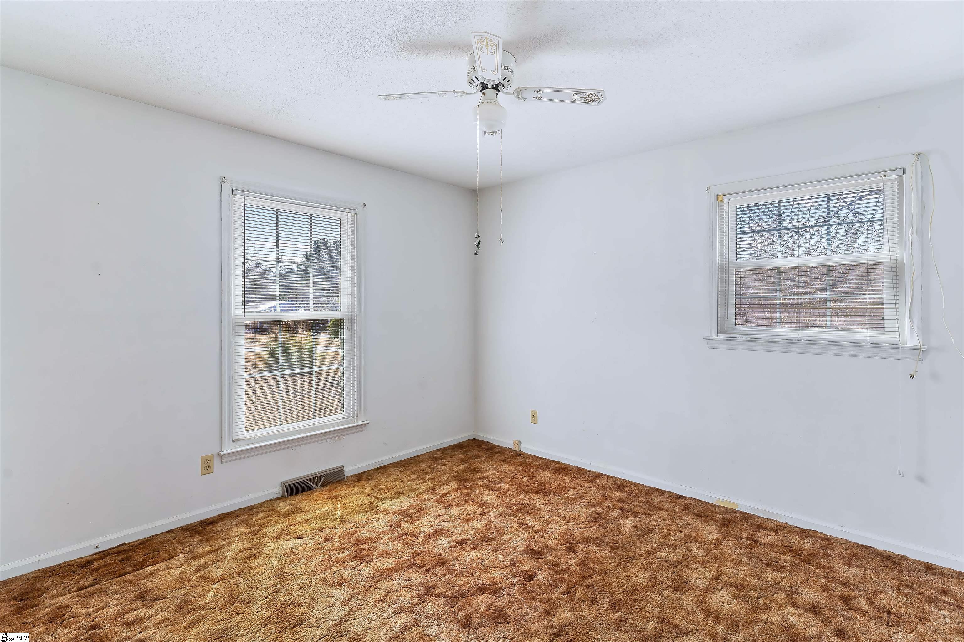 115 E Forest Drive Property Photo 16