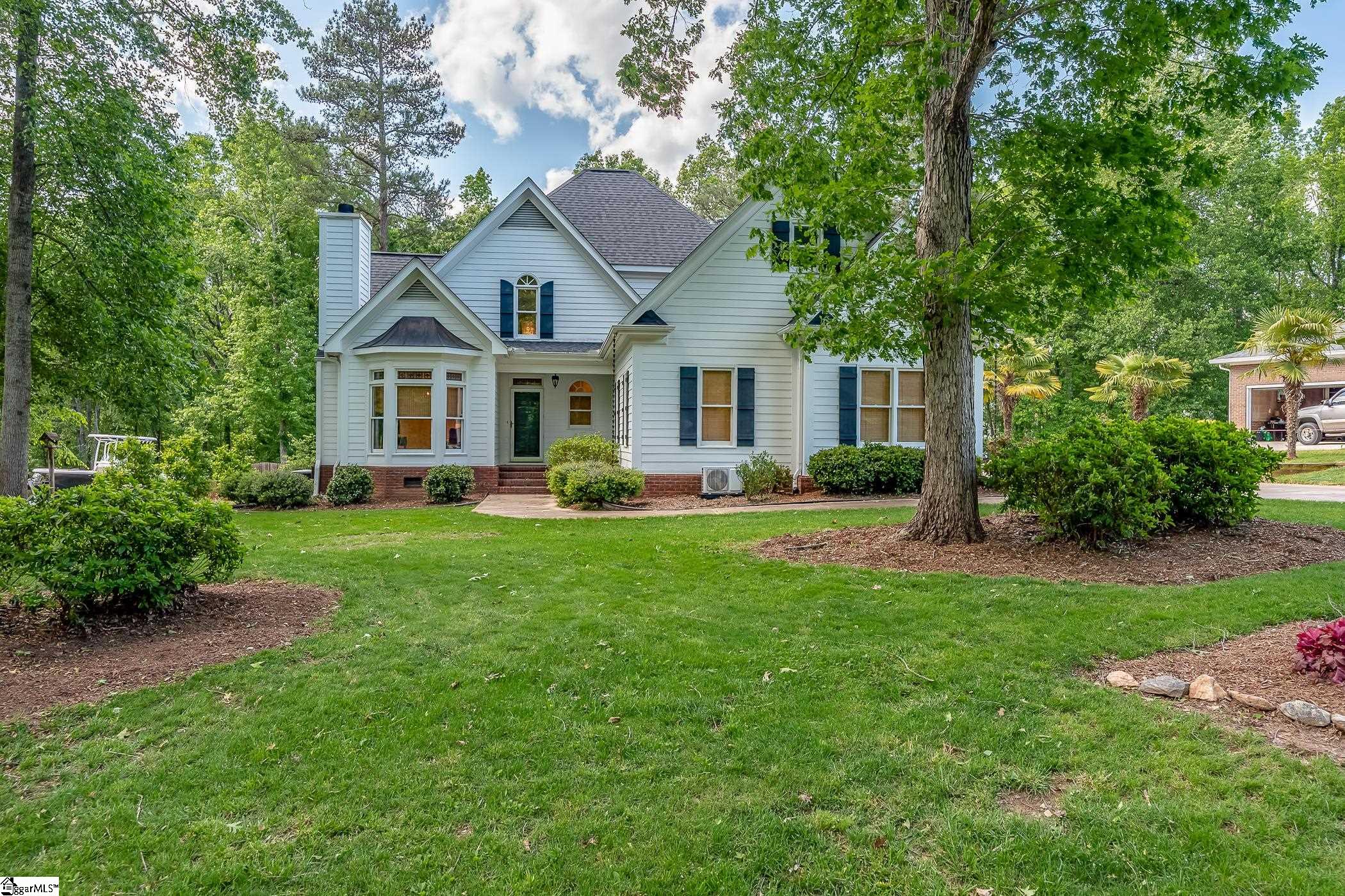 207 Country Club Drive Property Photo
