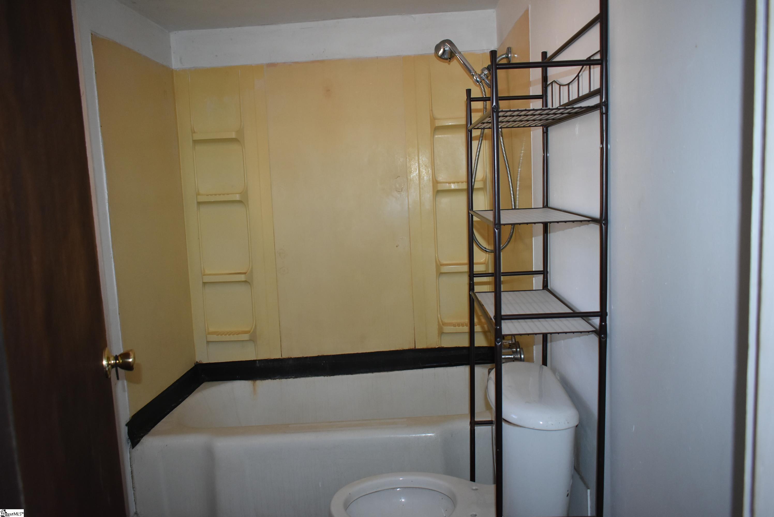 407 Willow Street Property Photo 10