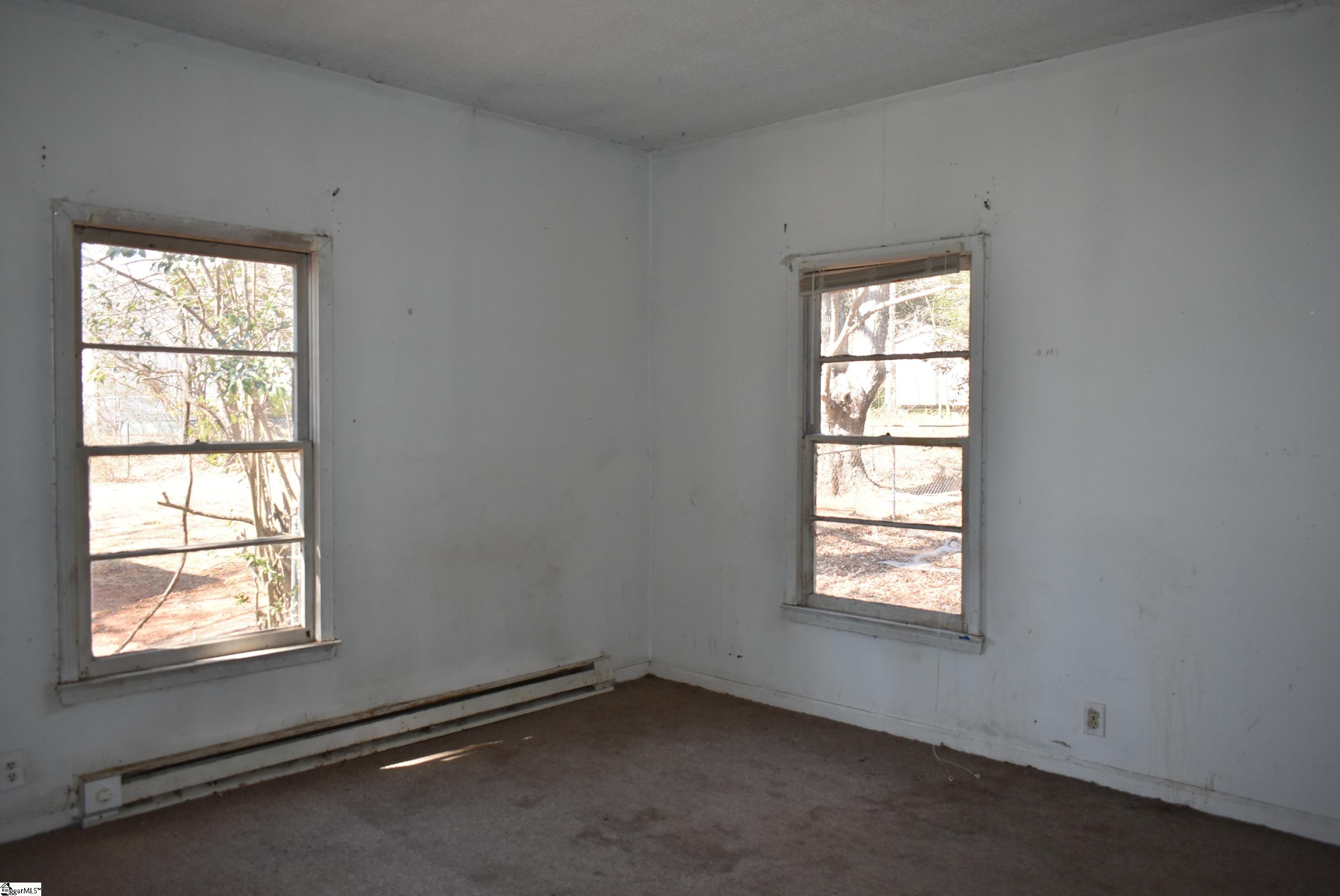 407 Willow Street Property Photo 13