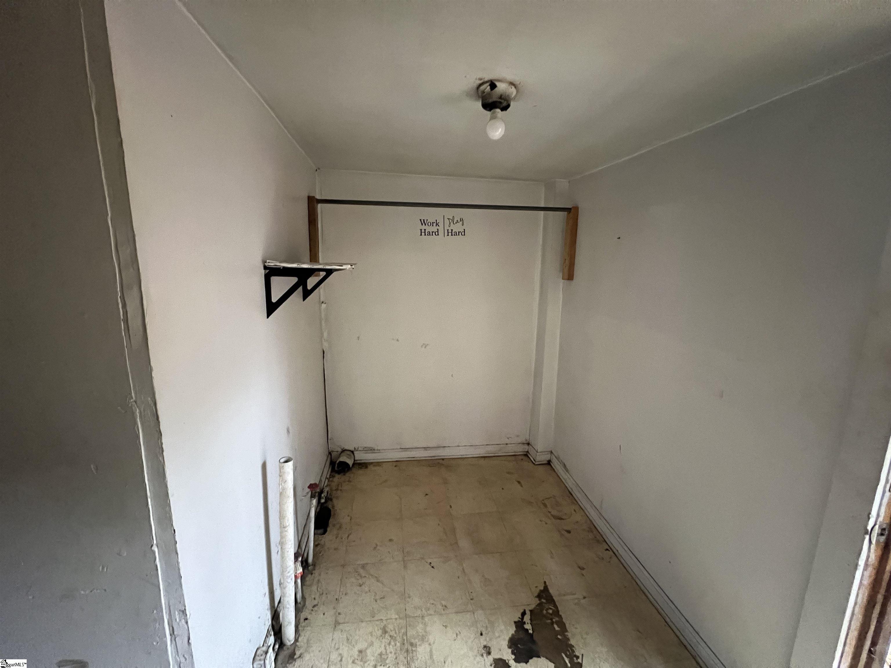 407 Willow Street Property Photo 15