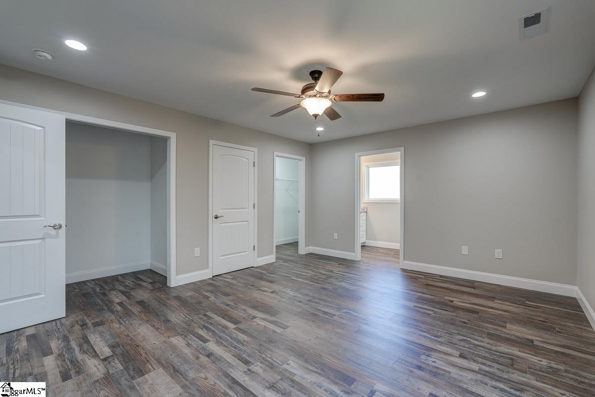 511 Paula Daves Court Property Photo 15