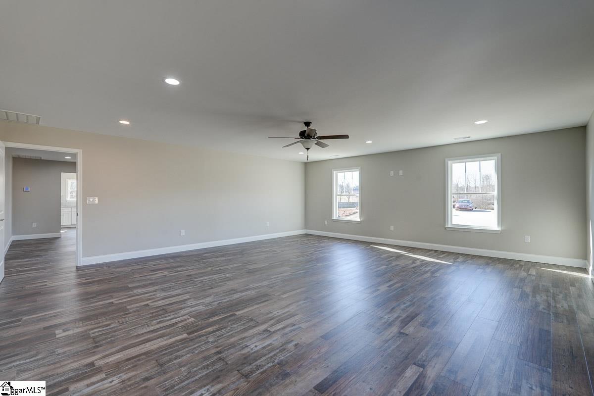511 Paula Daves Court Property Photo 17
