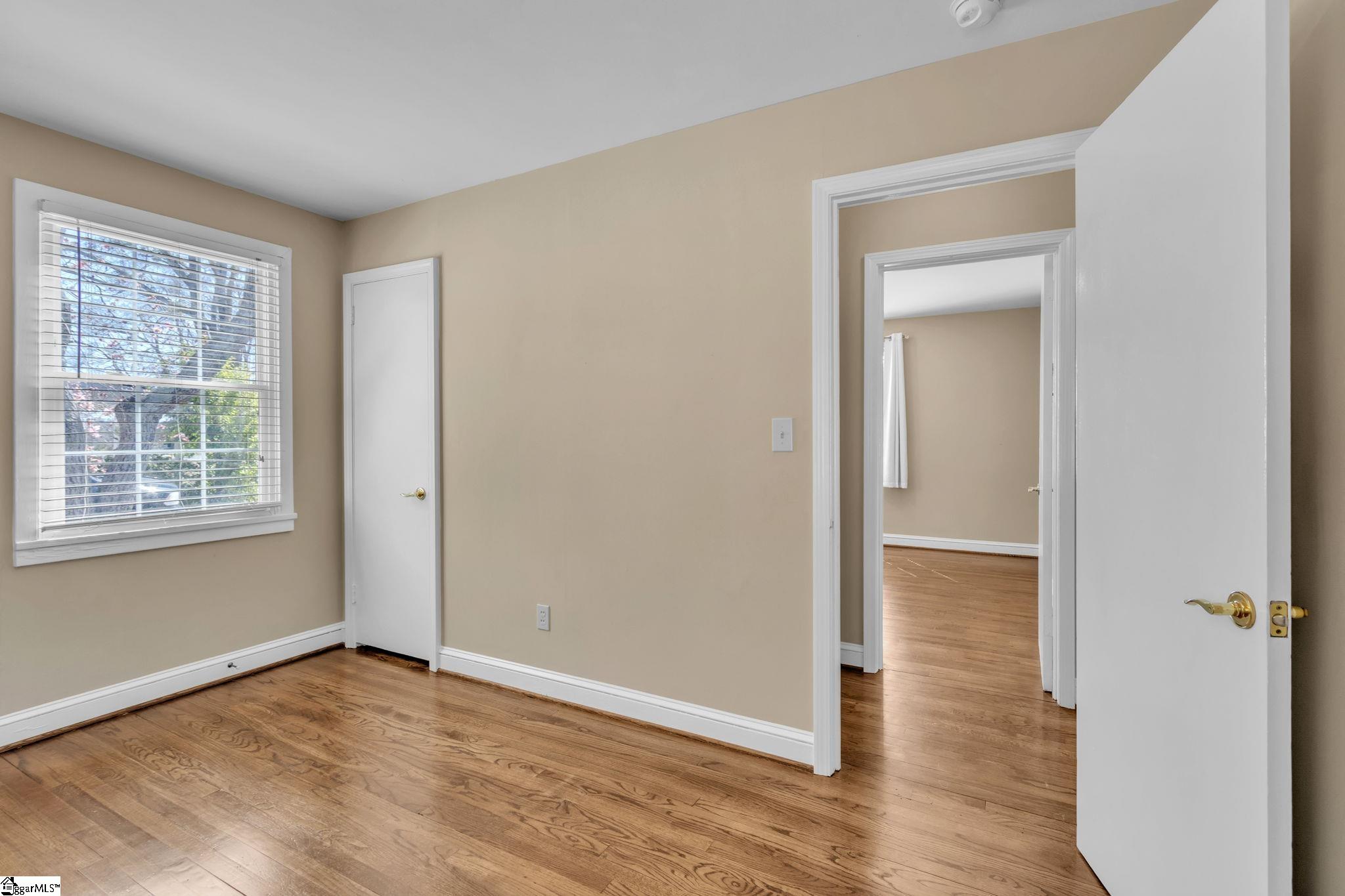 4410 New Cut Road Property Photo 16