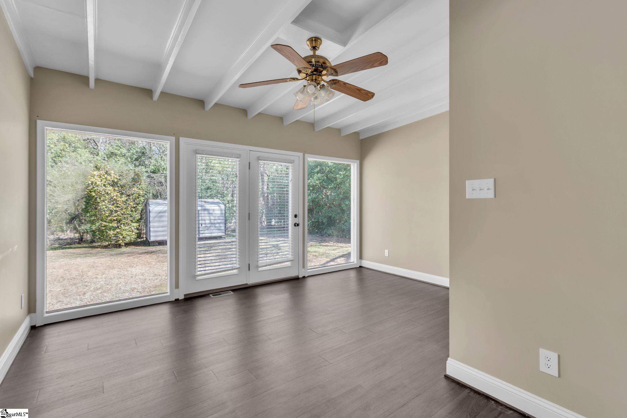 4410 New Cut Road Property Photo 18
