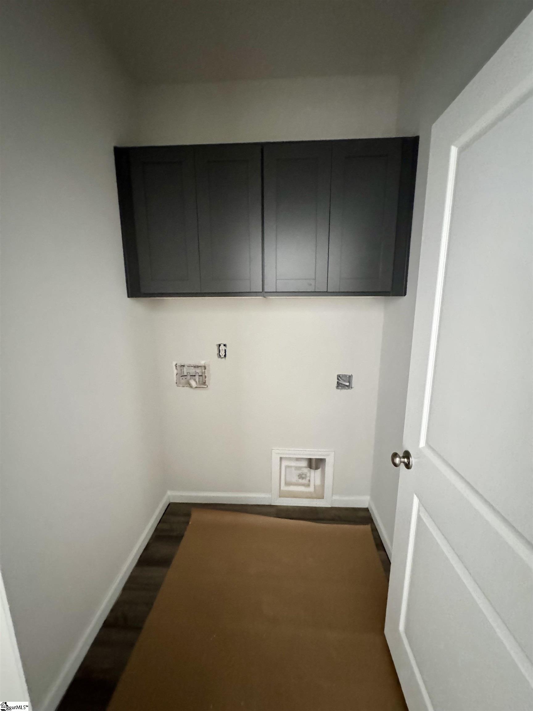 12090 Lansbury Drive Property Photo 16