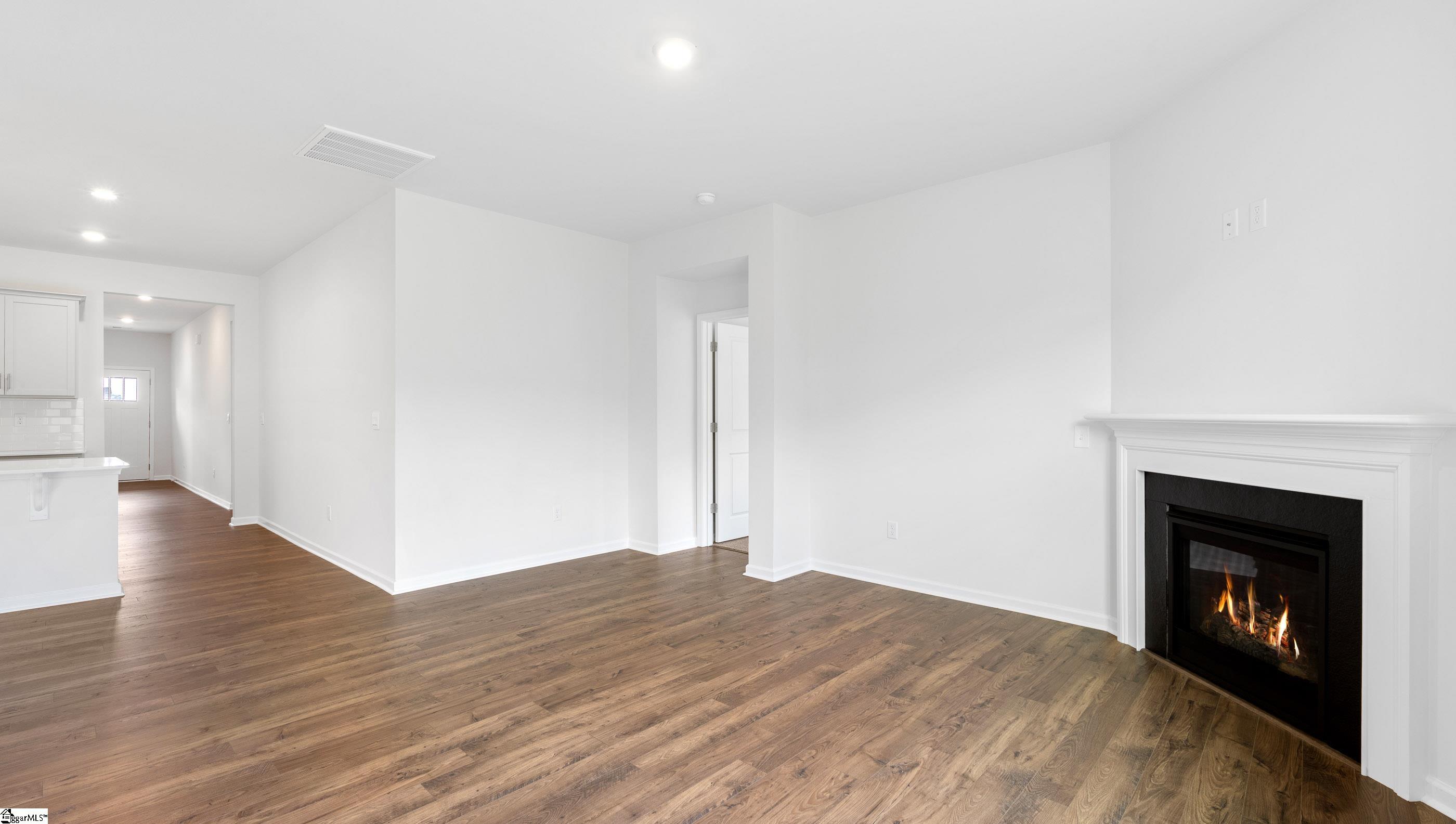 1021 Roleson Way Property Photo 20