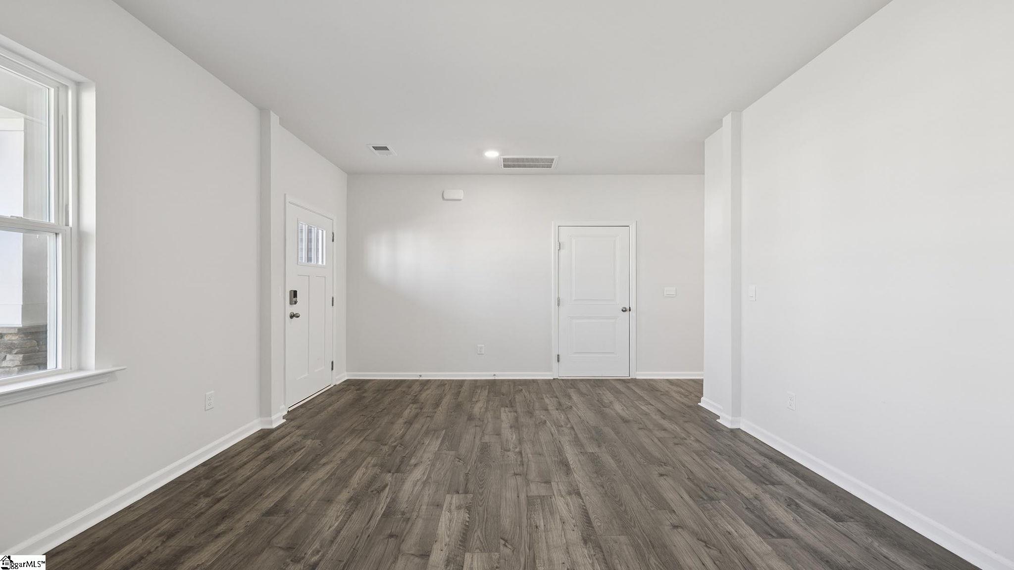 1013 Roleson Way Property Photo 11