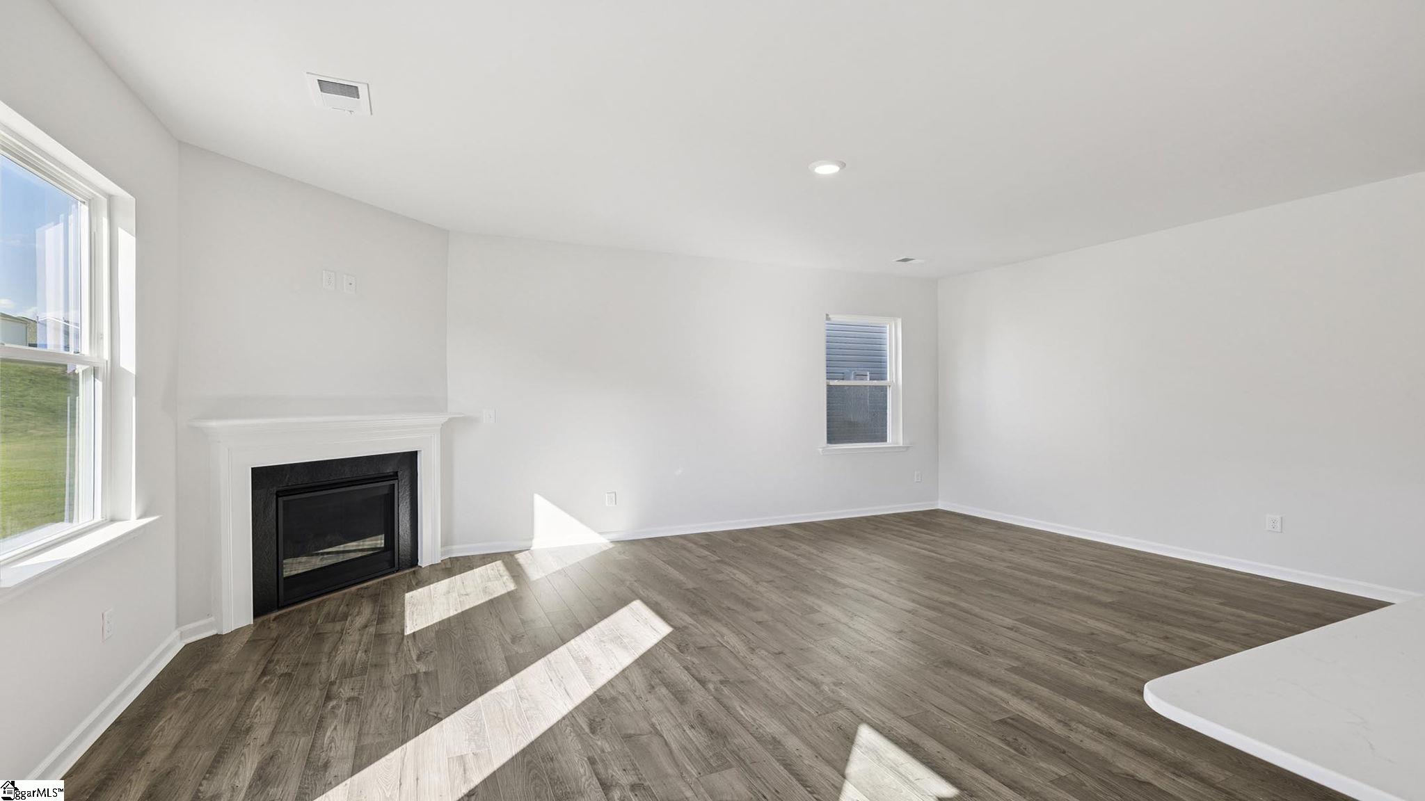 1013 Roleson Way Property Photo 16