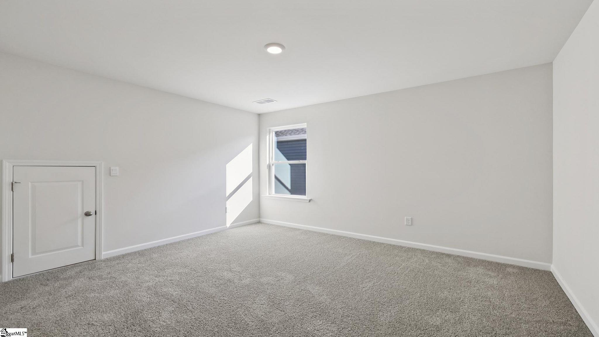 1013 Roleson Way Property Photo 22