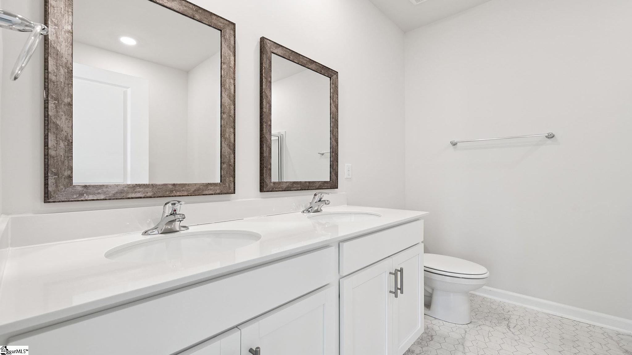 1013 Roleson Way Property Photo 25