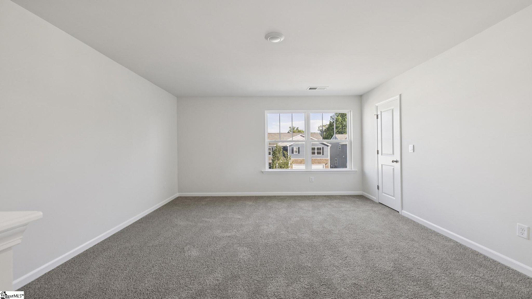 1013 Roleson Way Property Photo 30