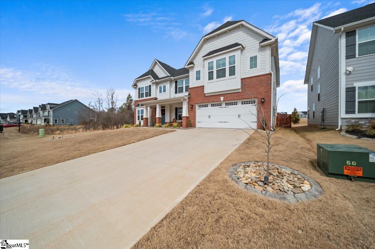 2046 Bluet Drive Property Photo 2
