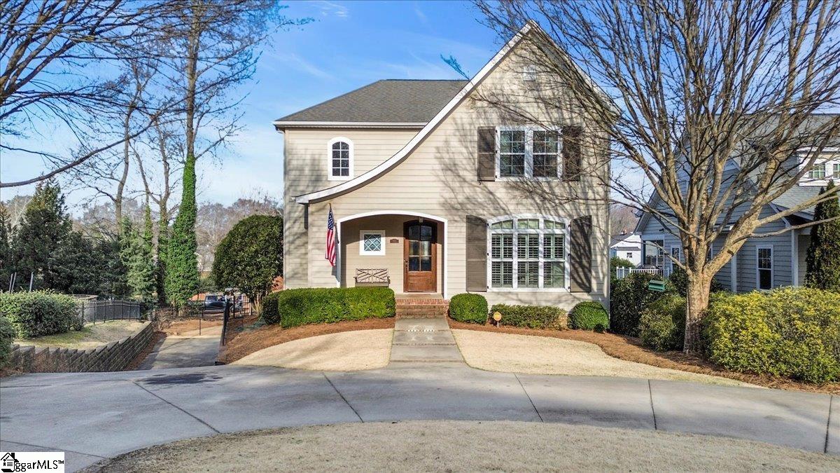 122 Keowee Avenue Property Photo