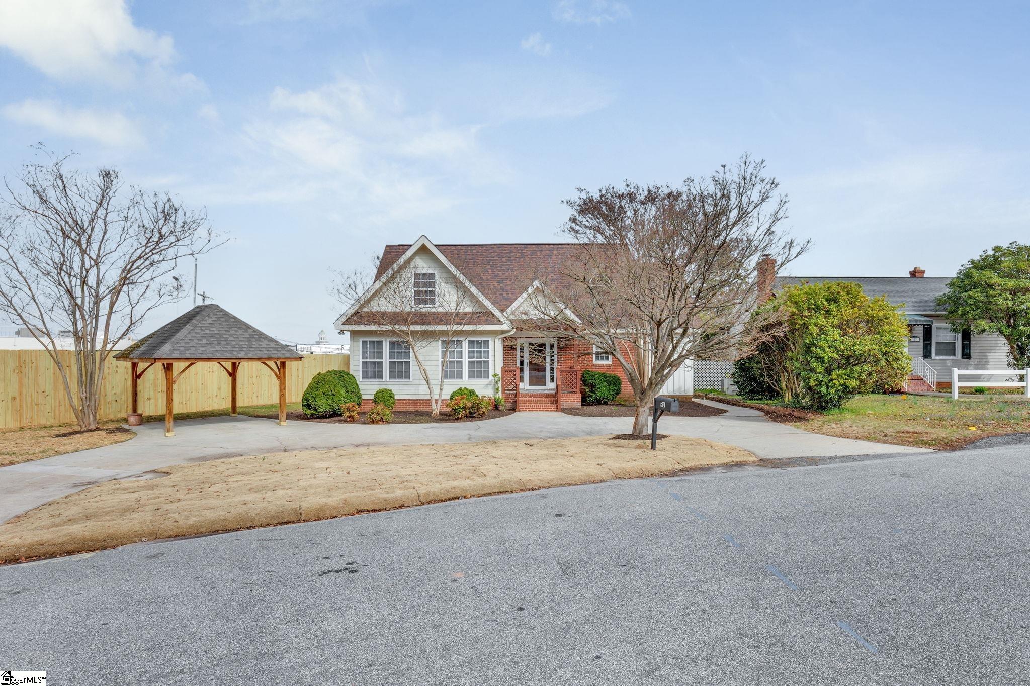 21 Fore Avenue