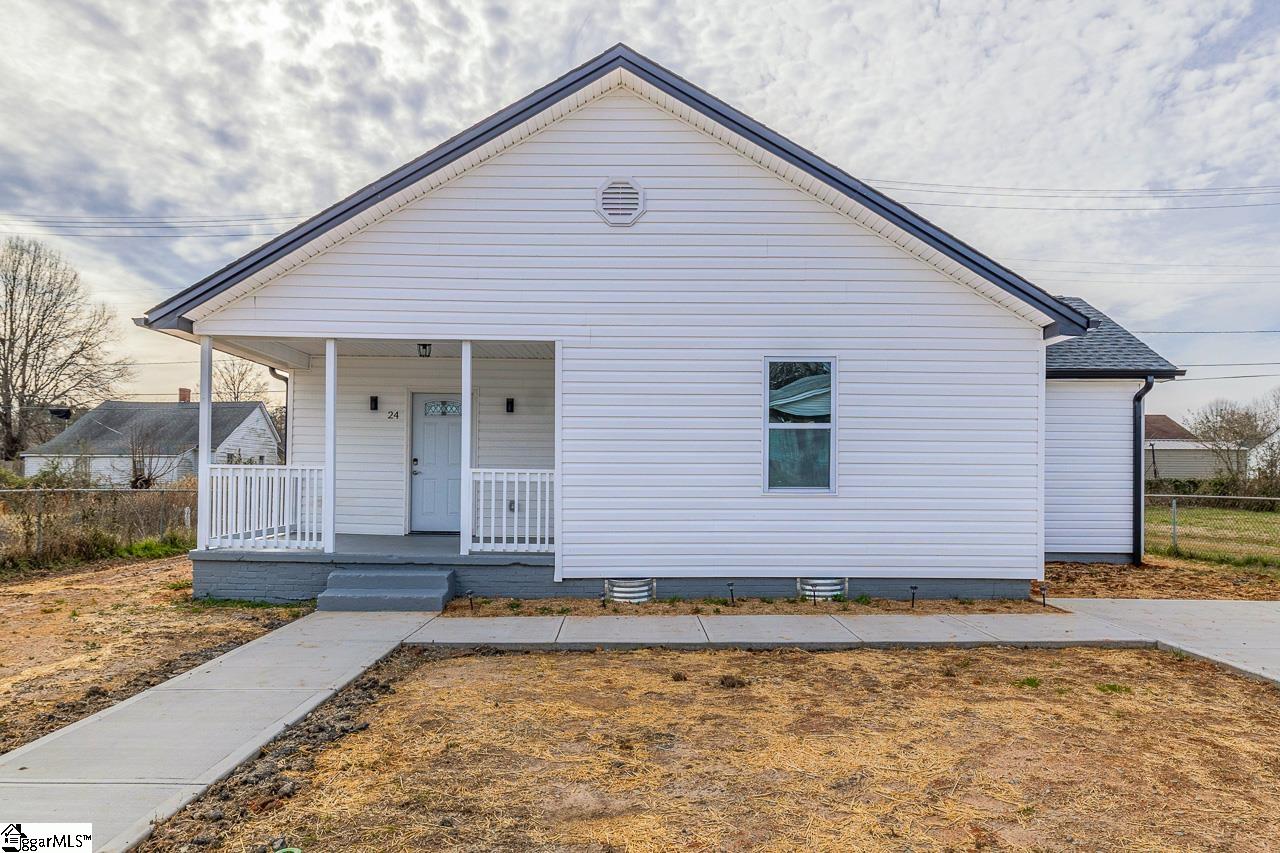 24 Peachtree Street Property Photo