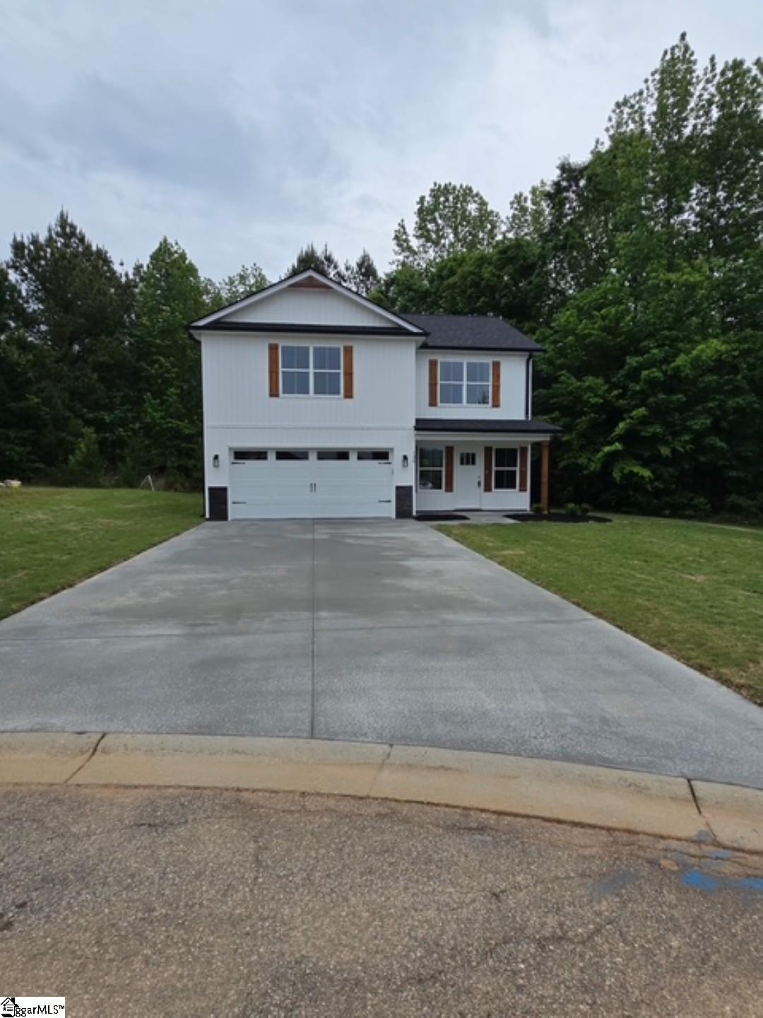 136 Vermillion Drive Property Photo