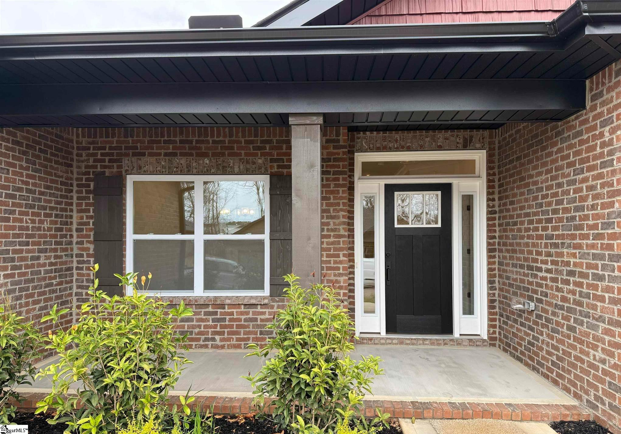 201 Rolling Waters Drive Property Photo 2