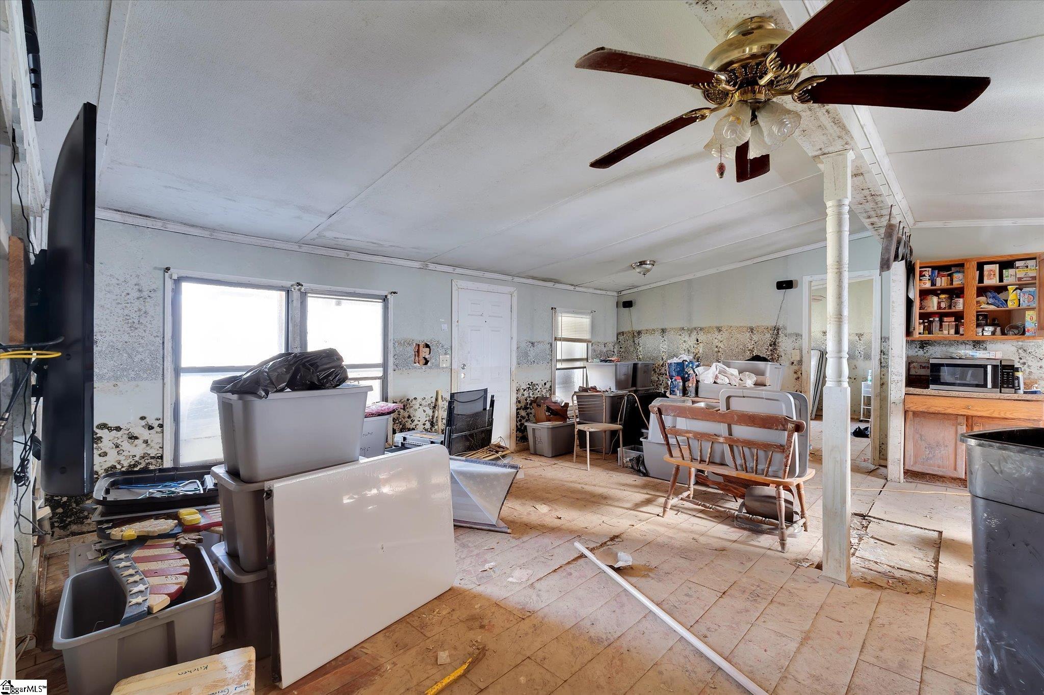 108 Shady Acres Circle Property Photo 4