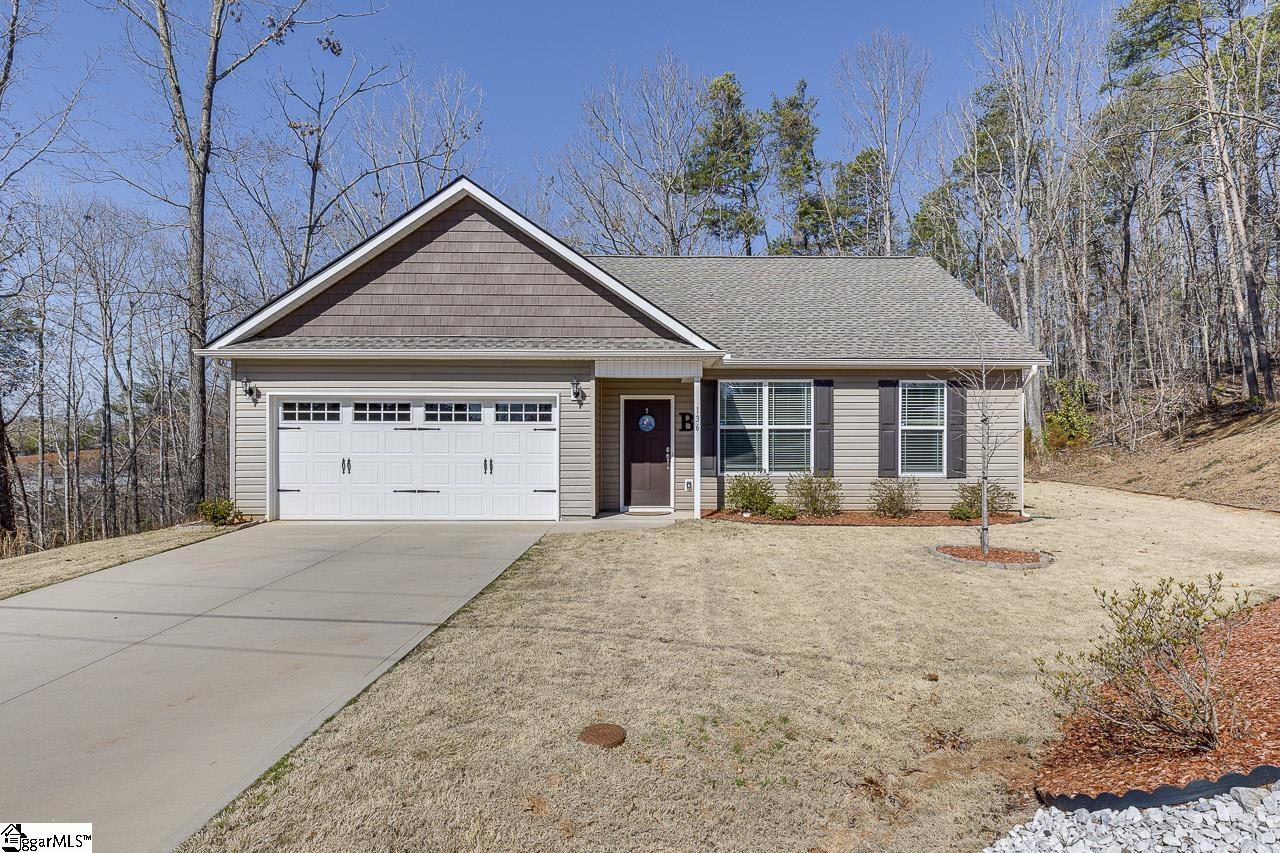 136 N Forest Circle Property Photo