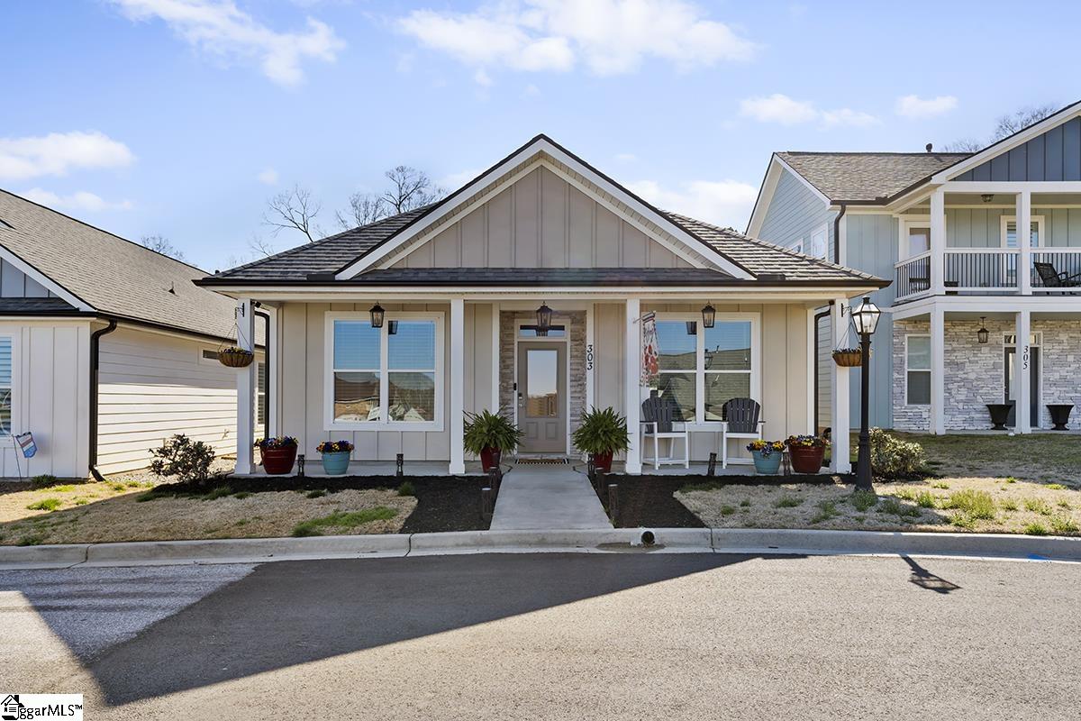 303 Indigo Way Property Photo