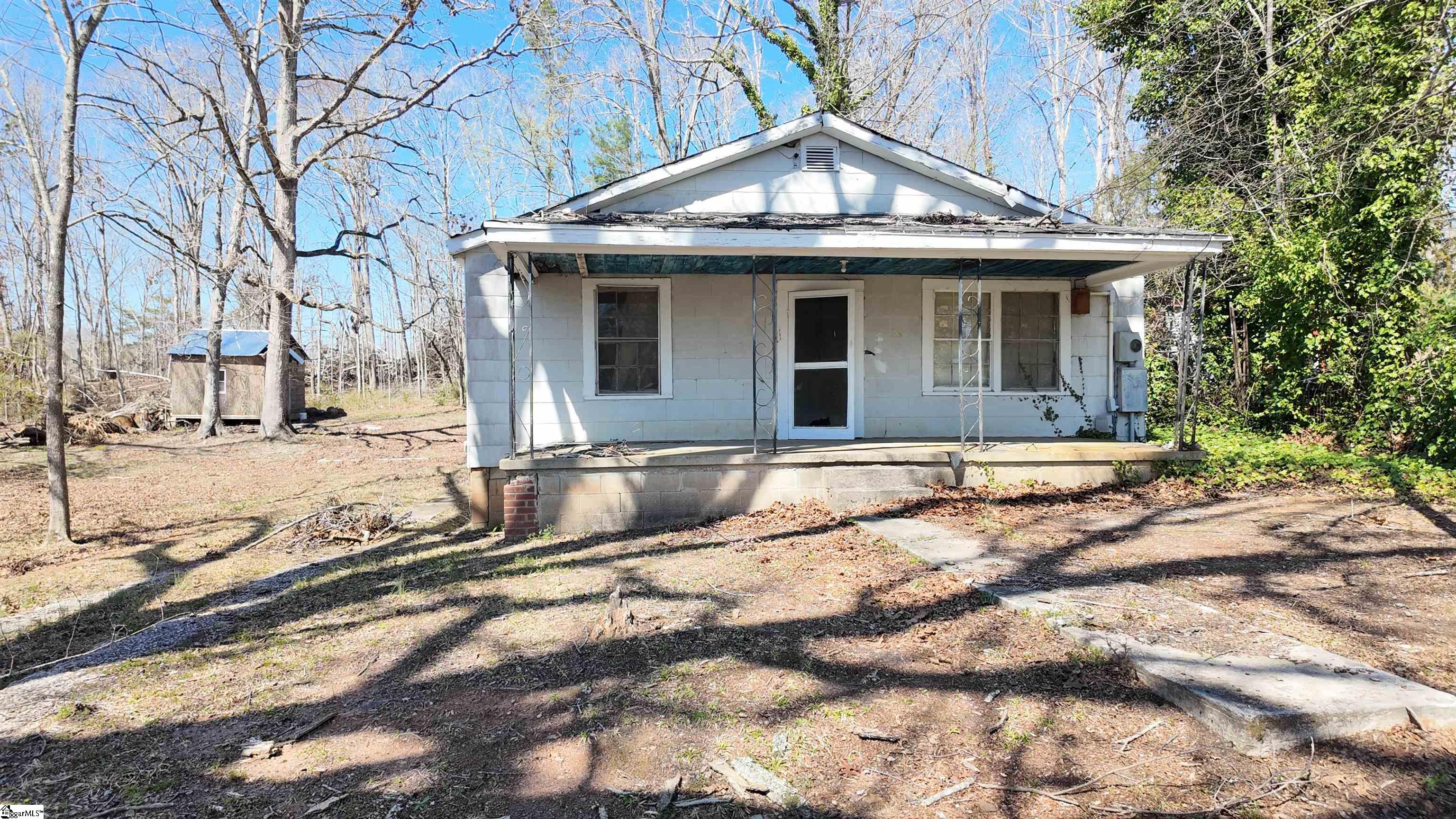 156 W Bluford Street Property Photo