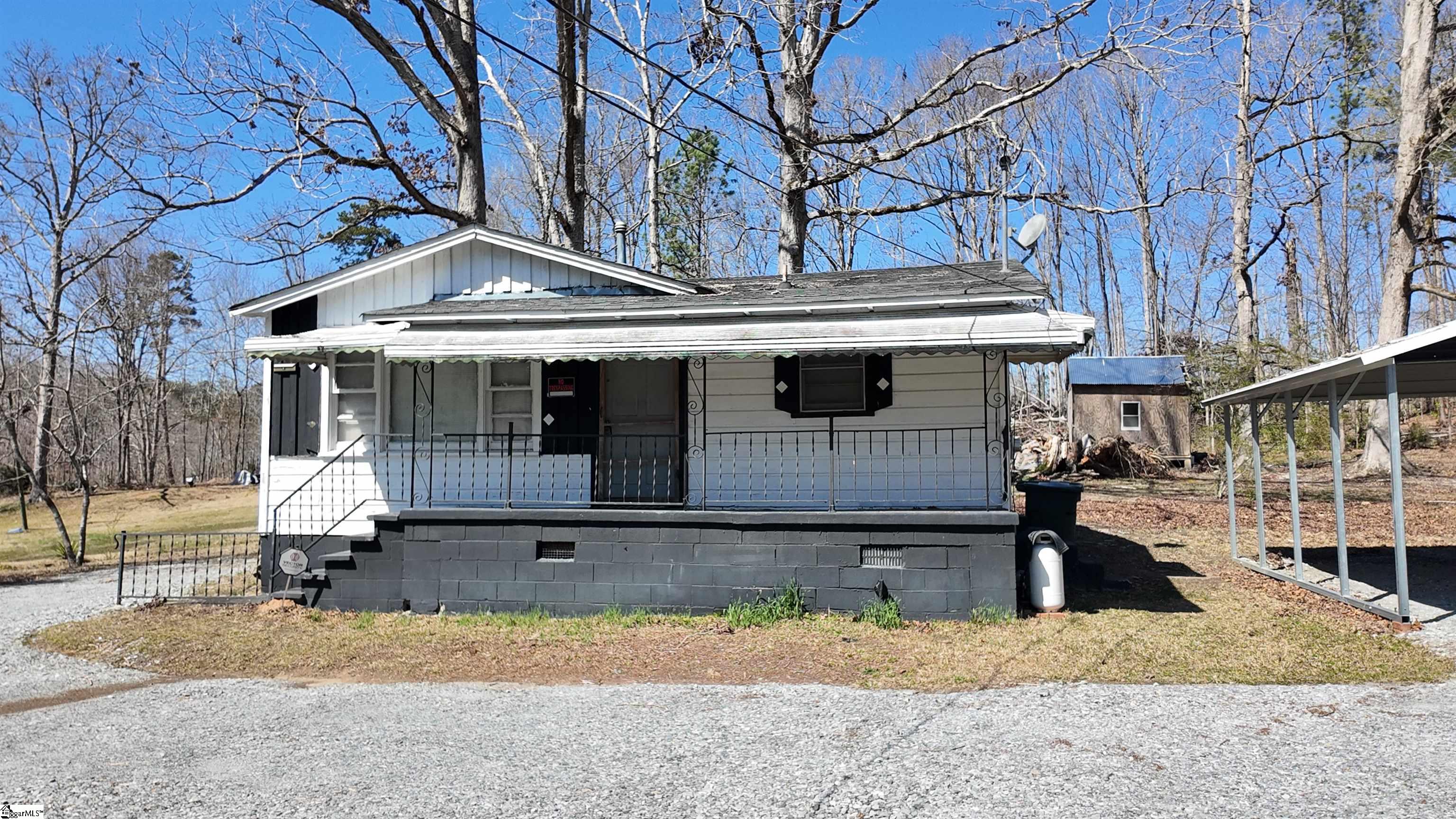 158 W Bluford Street Property Photo