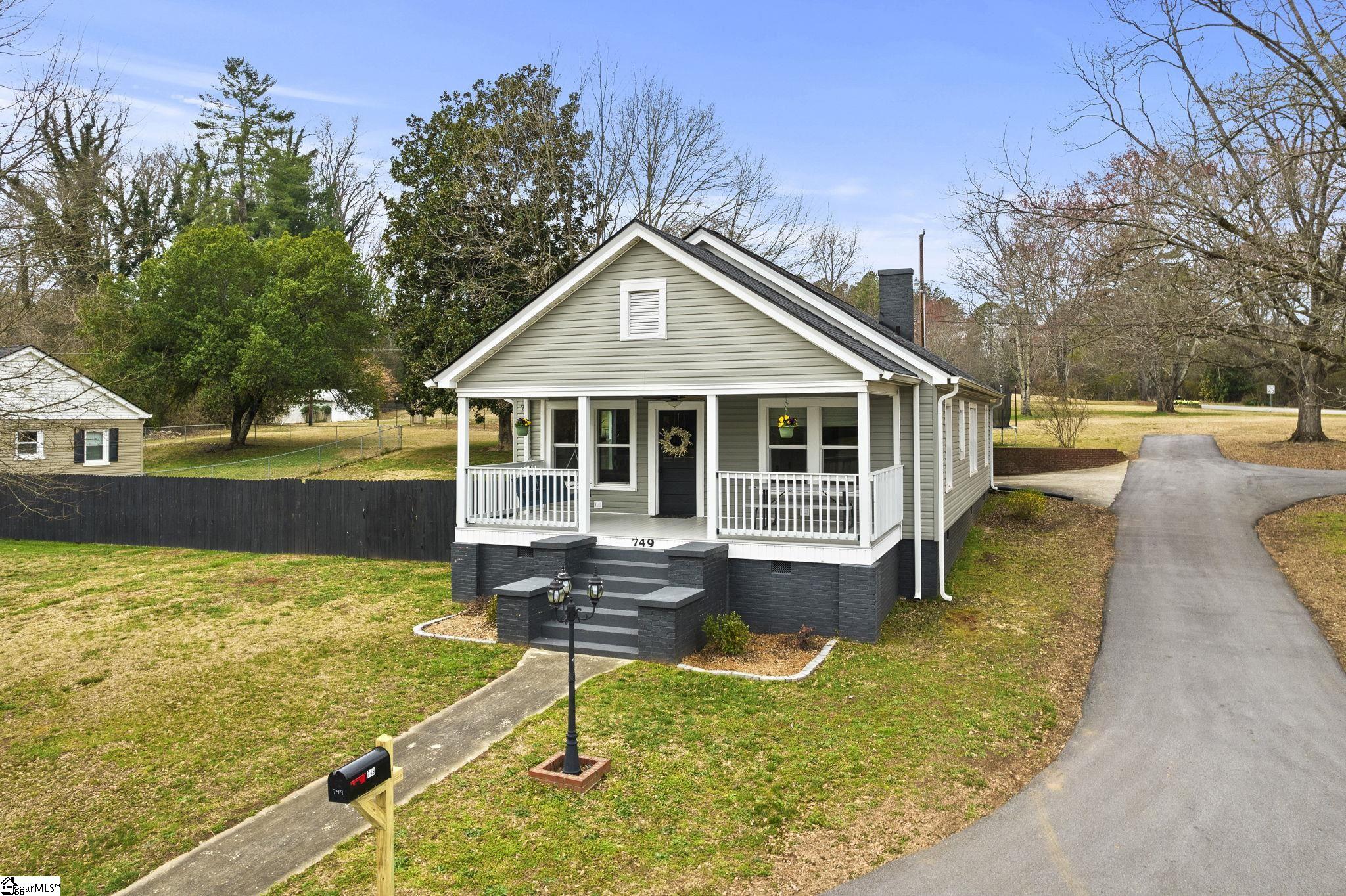 749 Pickens Drive Property Photo