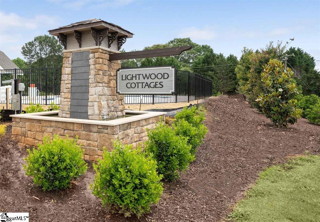 3259 Cypress Hollow Drive Property Photo 2