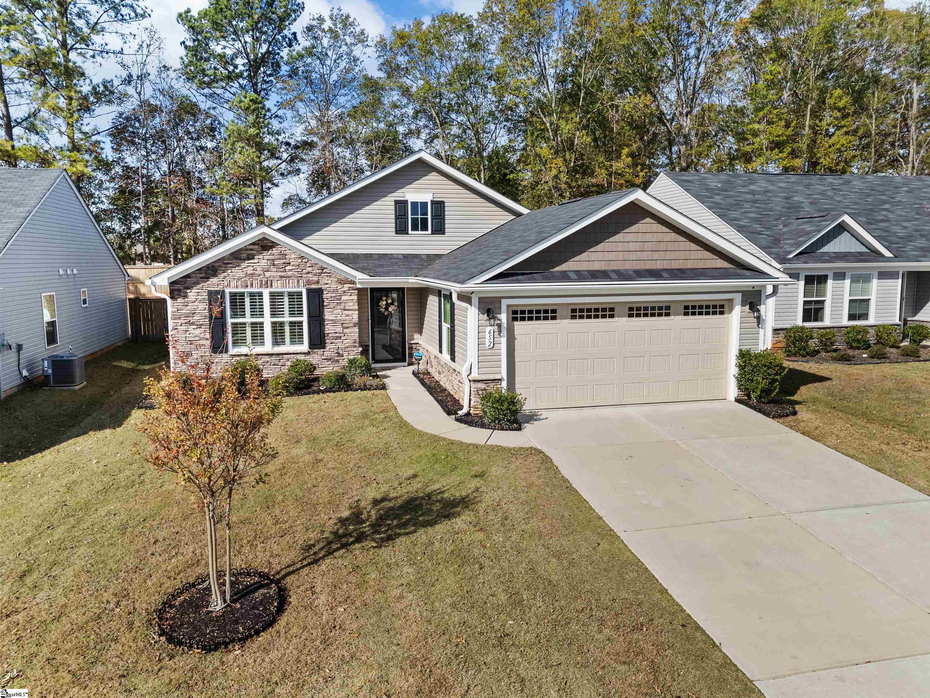 652 Hardwood Drive Property Photo