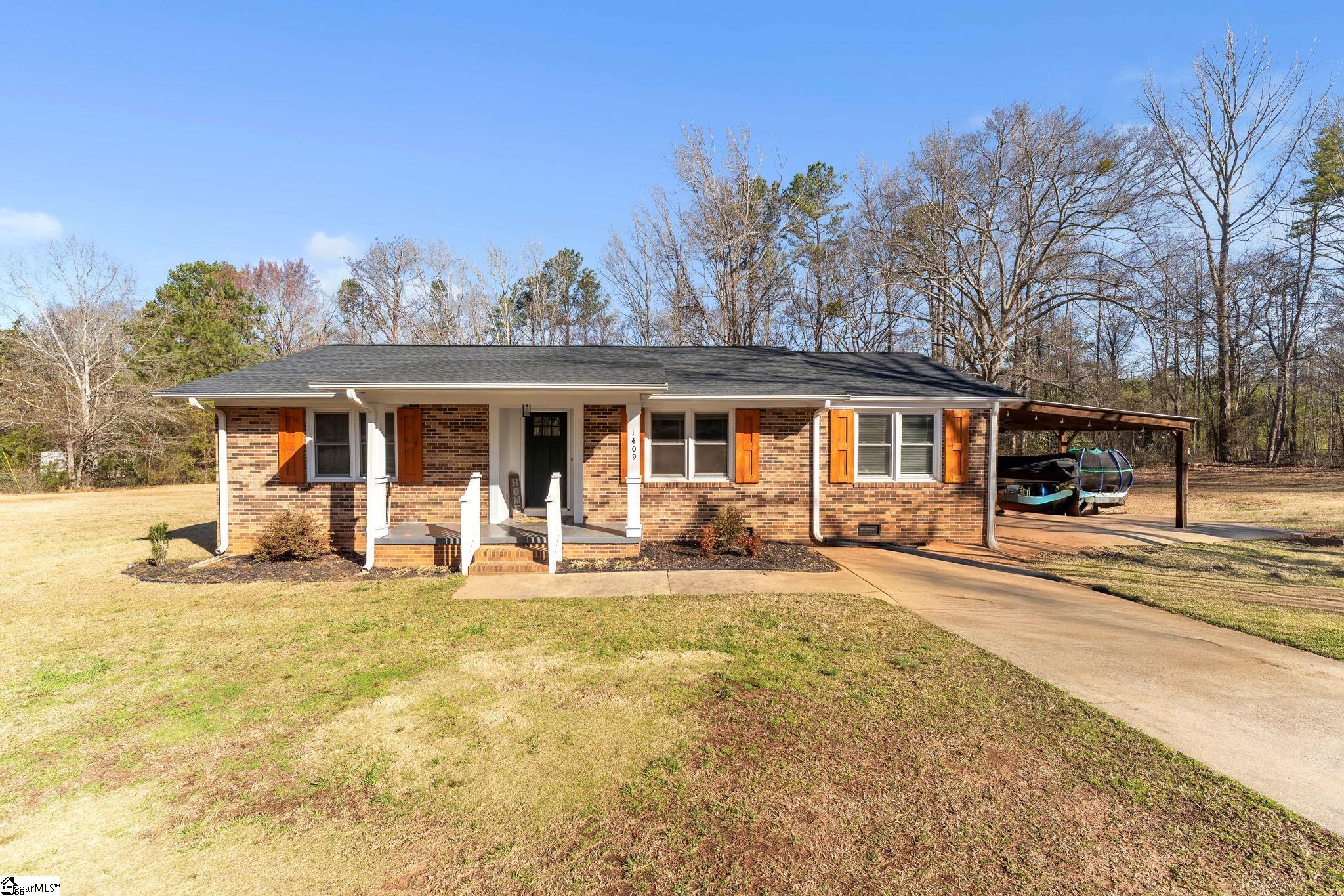 1409 Whiten Road Property Photo