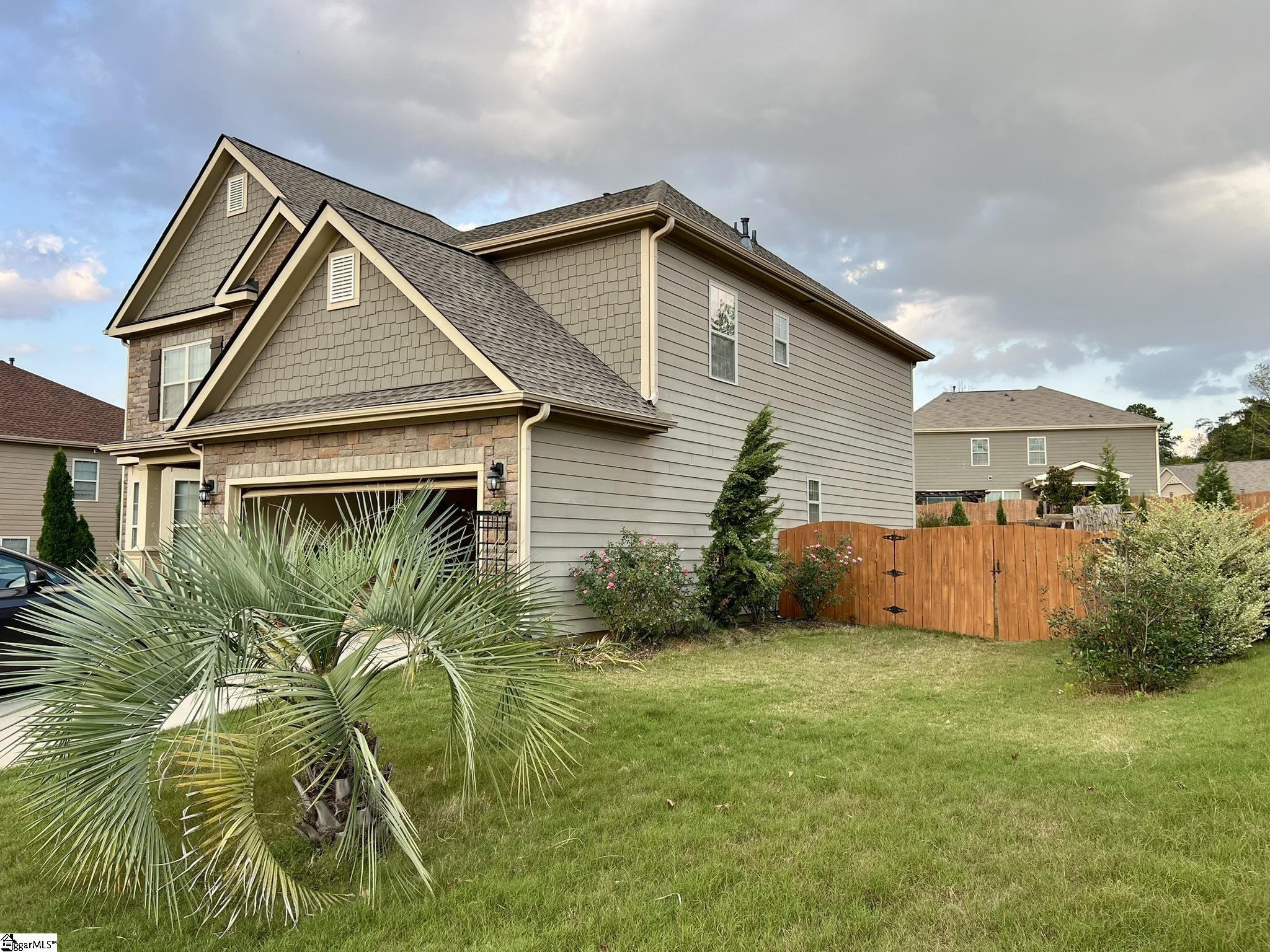 612 Diamond Ridge Way Property Photo 2